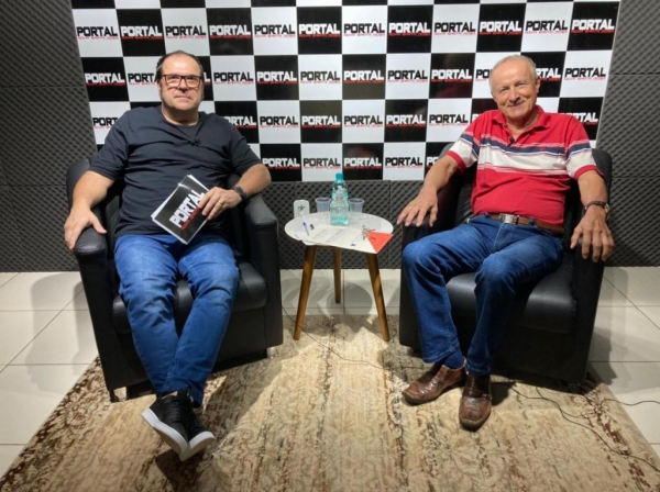Elio MIgliorança no programa Entre Amigos. (Foto Scheila Marini/Portal Nova Santa Rosa)