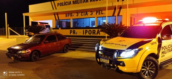 No veículo estavam nove tabletes da droga. (Foto: PRE)