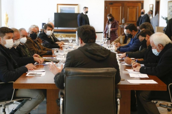 Queremos mostrar ao governo federal que o Paraná está unido”, afirmou o governador Carlos Massa Ratinho Junior.. (Foto: Agência Estadual de Notícias)