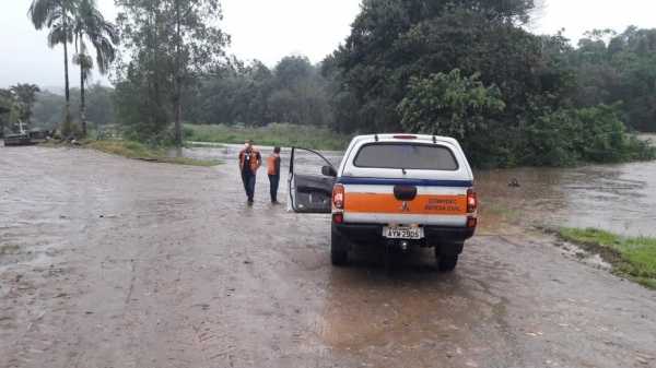 Alagamentos aconteceram após rios encherem com chuvas — Foto: Divulgação/Defesa Civil