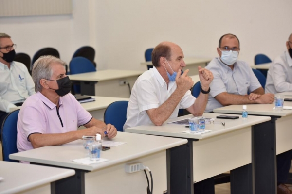 Giacometi e Alfredo Lang. (Foto: Assessoria)