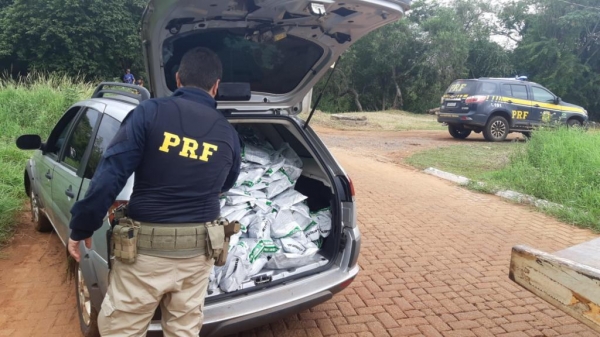 O veículo foi apreendido. (Foto: PRF)