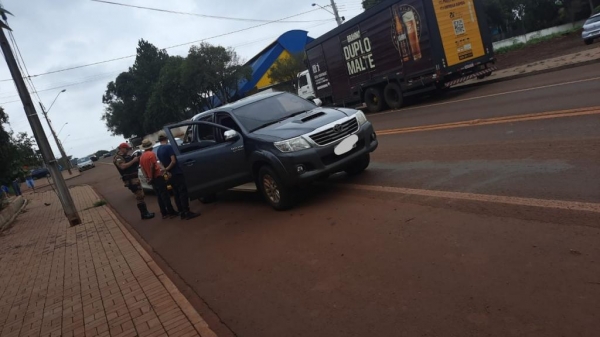 Dois elementos foram presos. (Fotos: PRE)