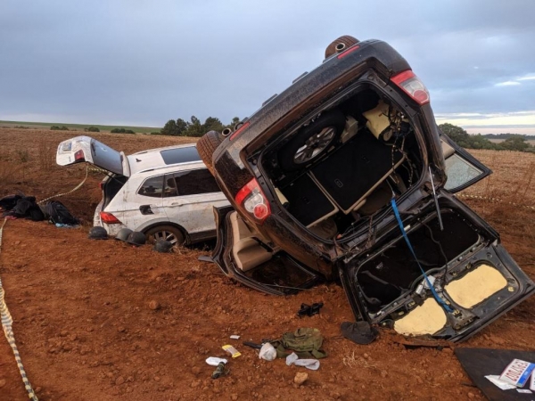 Veículos usados pelos elementos. (Foto: Divulgação)