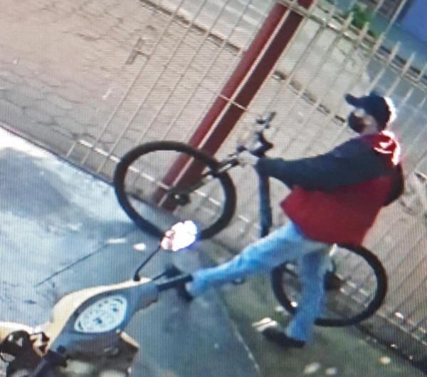 A bicicleta pertence ao professor de matemática André Unfried, que trabalha no colégio. Foto: Divulgação/Portal Rondon