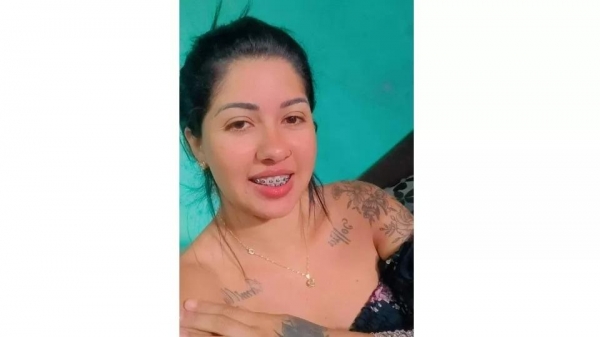 As duas filhas da jovem, de 5 e 7 anos, presenciaram toda a ação. Foto: Divulgação/Plantão Maringá.