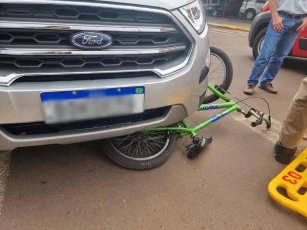 Homem de 35 anos fica ferido em acidente no centro de Marechal Rondon. Foto: Luiza Schio/AquiAgora.net 