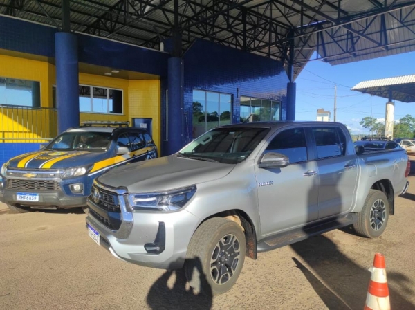 Hilux furtada em Toledo. Foto: PRF..