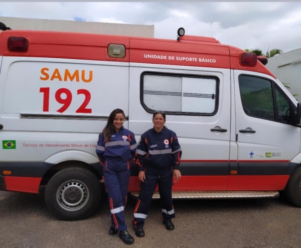 A equipe foi composta pela enfermeira Jessica e condutora Neide. Foto: Samu.
