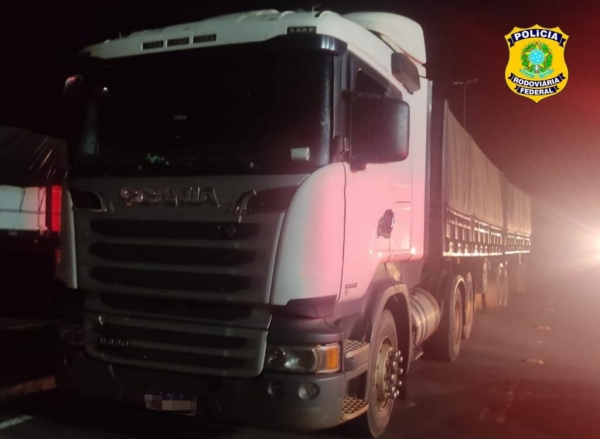 Scania recuperada. Foto: PRF