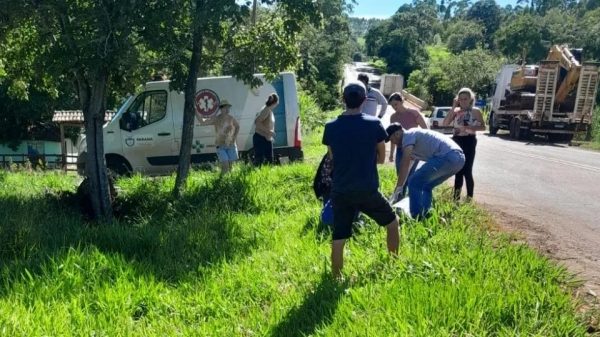 De acordo com a Polícia Rodoviária Estadual, o pedestre foi atingido pelo caminhão . Foto: Divulgação/Catve.