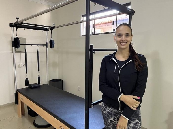 Caroline Natane de Lima, Fisioterapeuta formada há 6 anos. Fotos: Divulgação.