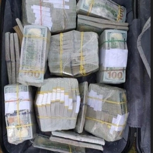 Dinheiro em espécie apreendido durante operação da PF — Foto: PF/PR