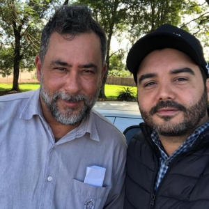 Vilson Ribeiro com Weslei Freitas. Foto: Divulgação.