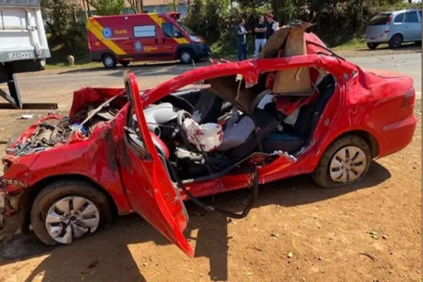 Fotos: Bombeiros/Plantão Maringá