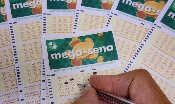 Apostas levaram prêmio de mais de R$ 36 mil — Foto: Rafa Neddermeyer/Agência Brasil