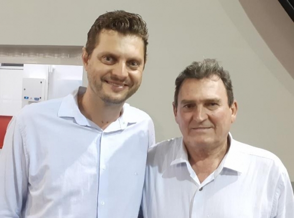 Ricardo Lorenzatto ao lado do pai, Roque Lorenatto.