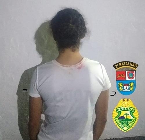 Segundo PM, mulher foi presa na madrugada destas sexta (24) — Foto: PM-PR