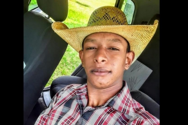 O peão Kevin Siqueira, natural de Umuarama. Foto: Reprodução/O Bemdito.