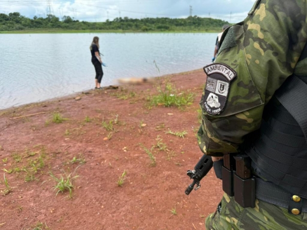Adolescente de 14 anos é encontrado morto em lago na fronteira entre Brasil e Paraguai. Foto: Polícia Ambiental.