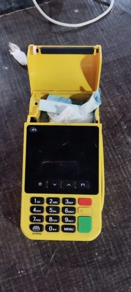 A substância foi encontrada escondida dentro de uma máquina de cartão. Foto: PCPR.