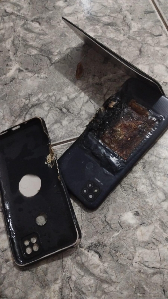 Aparelho celular que explodiu. Foto: Arquivo Ppessoal.