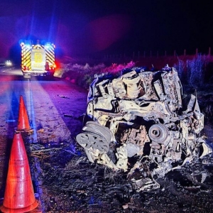 O motorista foi ejetado do automóvel durante o acidente. Fotos: CGN.
