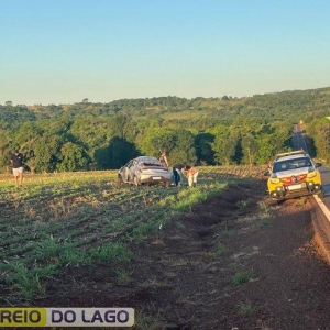 ACIDENTE ENTRE CARRO E CAMINHÃO NA PR-488