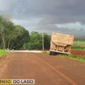 Poste cai em Sub-Sede 