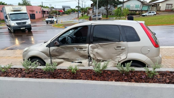 Fotos: Portal Nova Santa Rosa (Segundo acidente, na região do Jardim Europa)