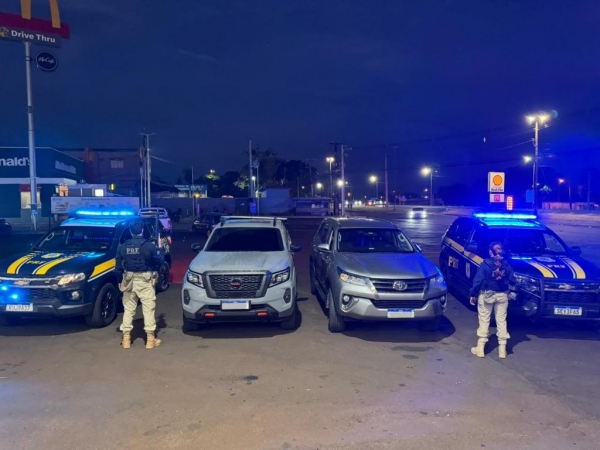 Veículos recuperados. Foto: PRF.