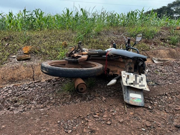 O motociclista de 69 anos ficou ferido. Foto: PRE.