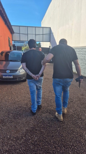 Momento da prisão do acusado. Foto: PCPR