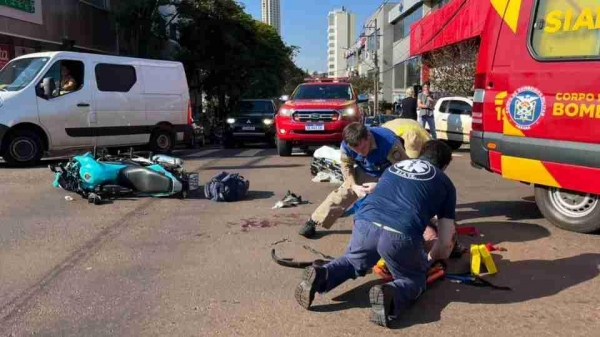 Com o impacto, Liliane caiu na pista e acabou sendo atingida pelo coletivo. Foto: Catve.