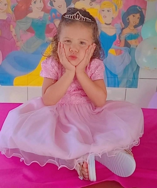 Heloise da Silva Cruz tinha 3 anos de idade — Foto: Cedida pela família