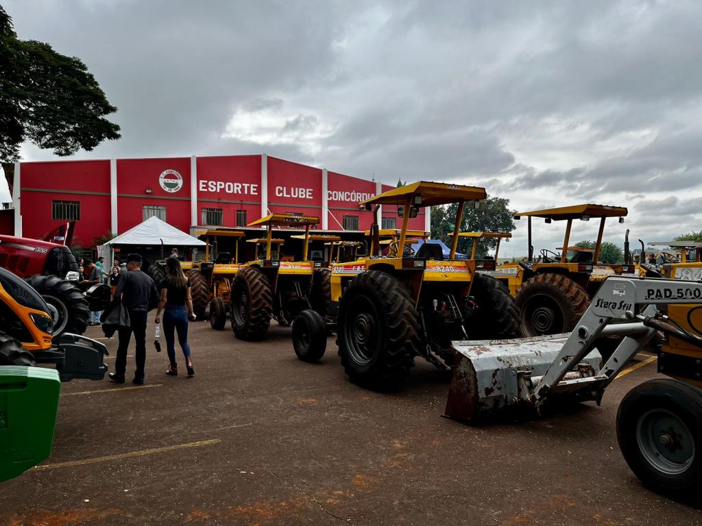 2º Encontro de Tratores CBT é realizado em Concórdia do Oeste